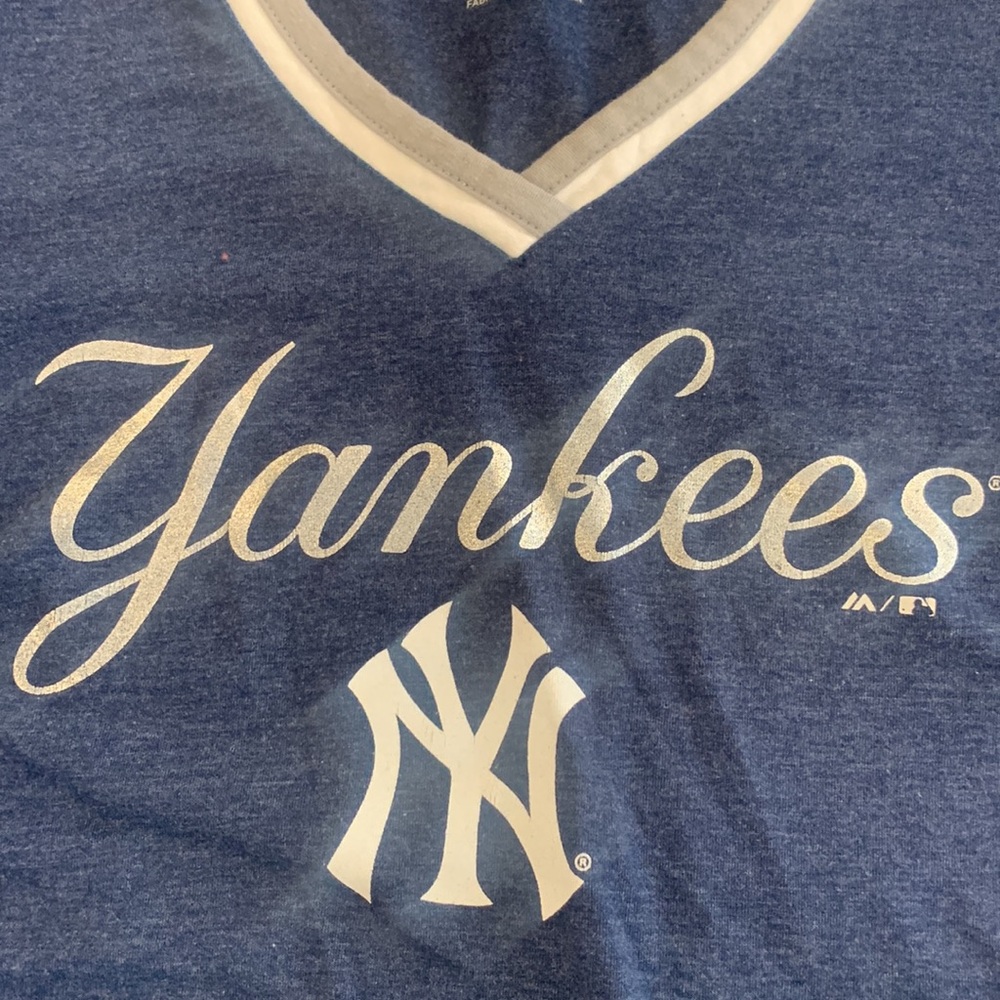 Yankees v neck ribbed t-shirt - Picture 4 of 4